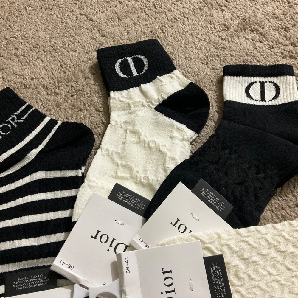 Socks CD - Picture 3 of 4